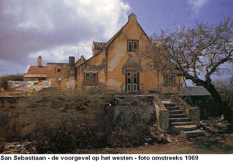03. San Sebastiaan voorgevel op het westen 1969
